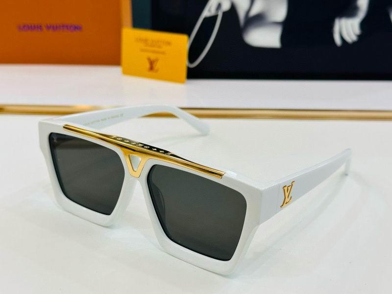 LV Sunglasses 933